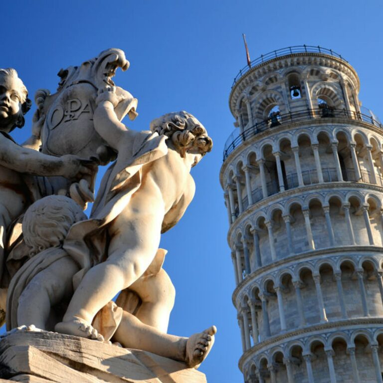 Leaning Tower of Pisa: Fast Track in Italy