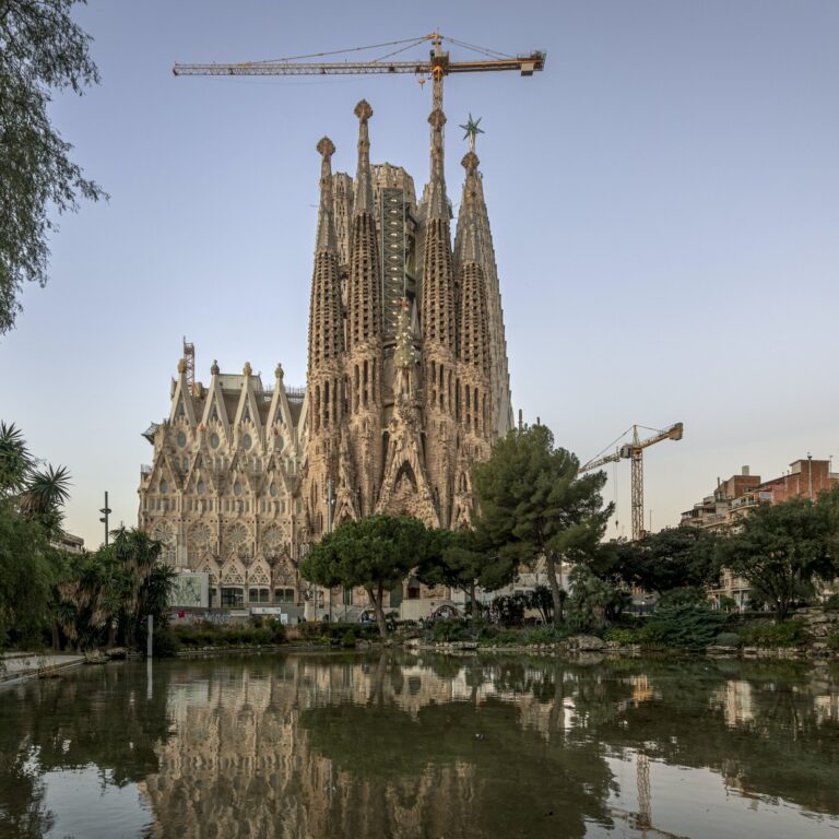 Sagrada Familia: Fast Track in Spain