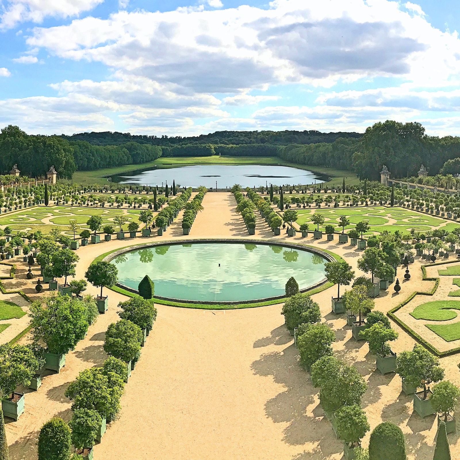 Palace of Versailles & Gardens: Entrance + Guided Tour + Transport from Paris in France