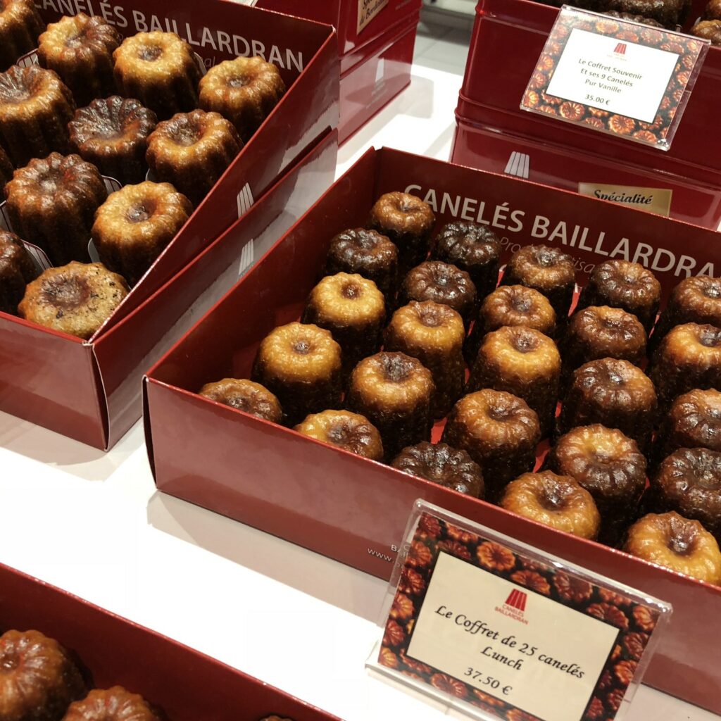 Bordeaux Old Town & Market Food Tour in English in France