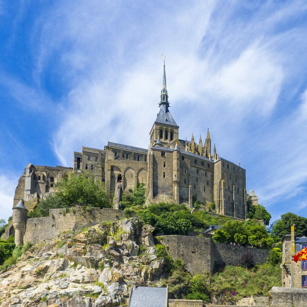 Mont Saint-Michel: Entrance to the abbey + transport from Paris in France