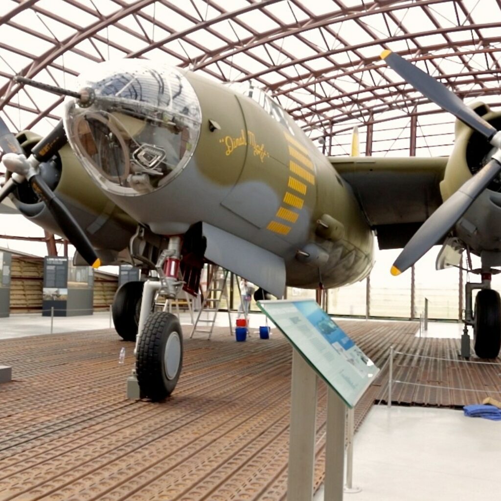 Normandy Day Trip from Paris with D-Day Beaches & Authentic Lunch in France