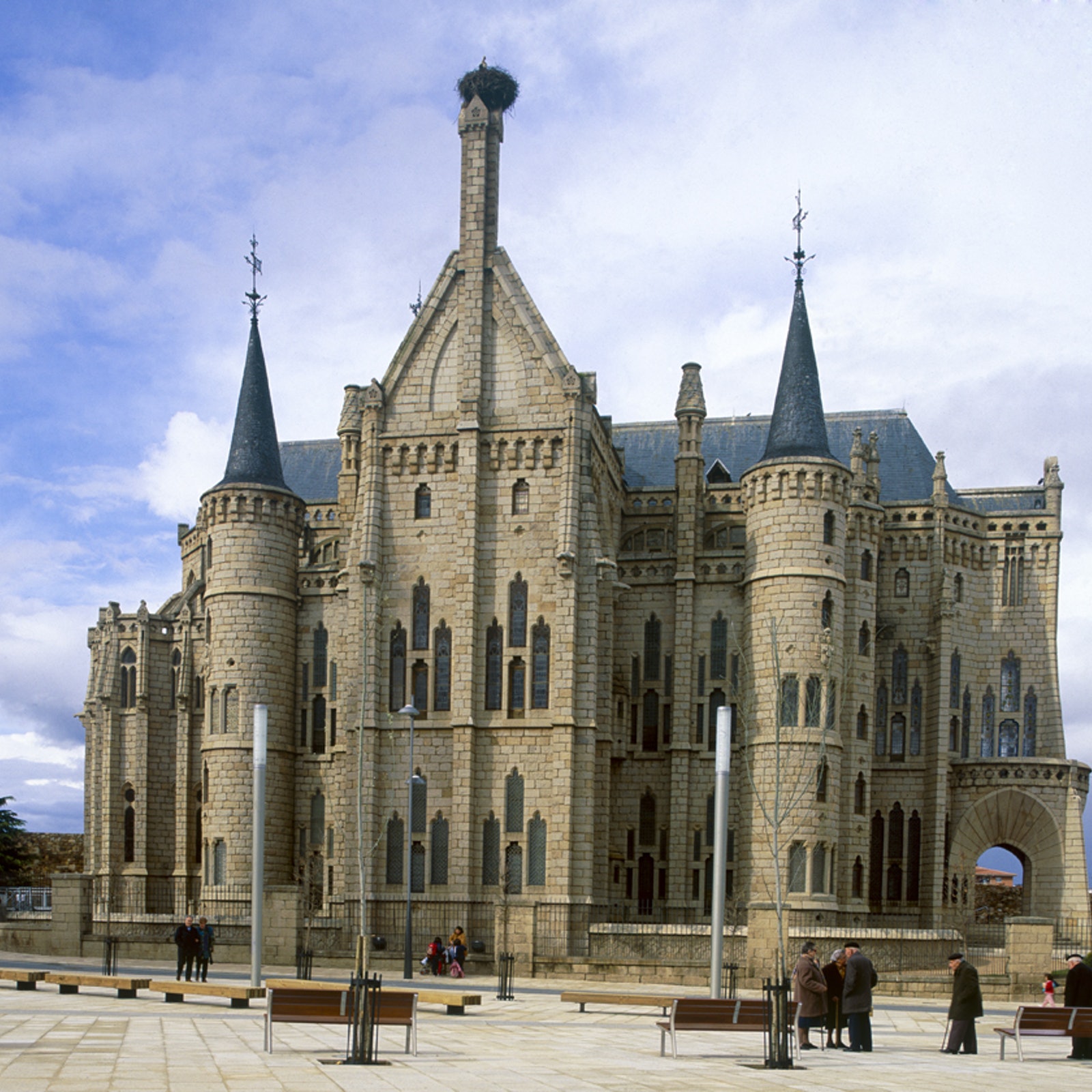 Palacio de Gaudí: General Admission in Spain