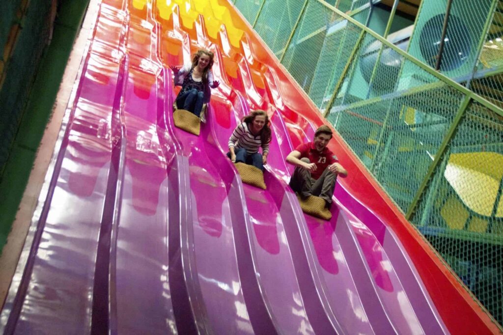 Round The Twist in UK