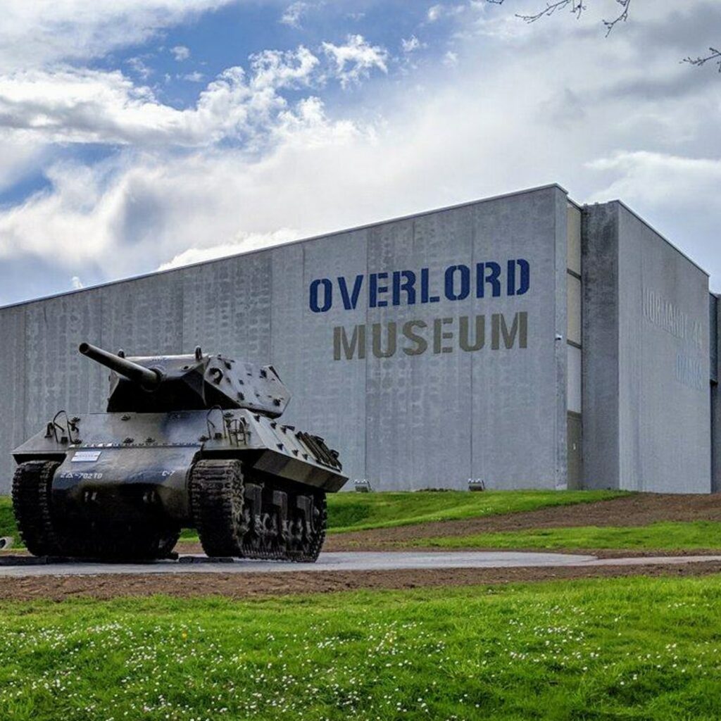 Small group Normandy d-day battlefields and landing beaches day trip from Paris in France