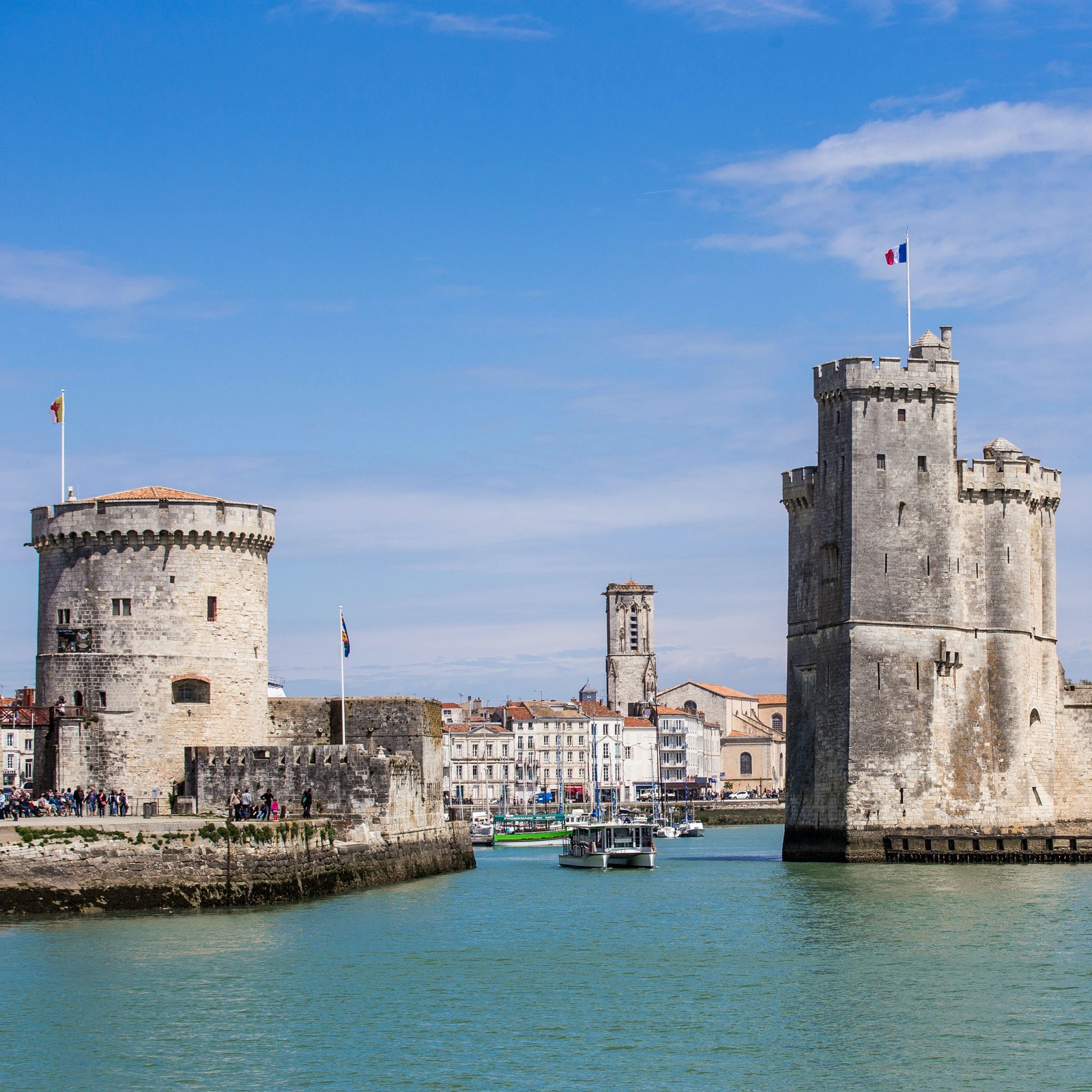 Towers of La Rochelle: Fast Track in France