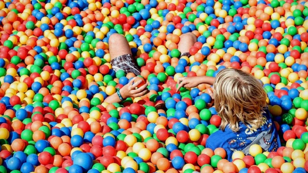 Tumbling Teds Playhouse in UK